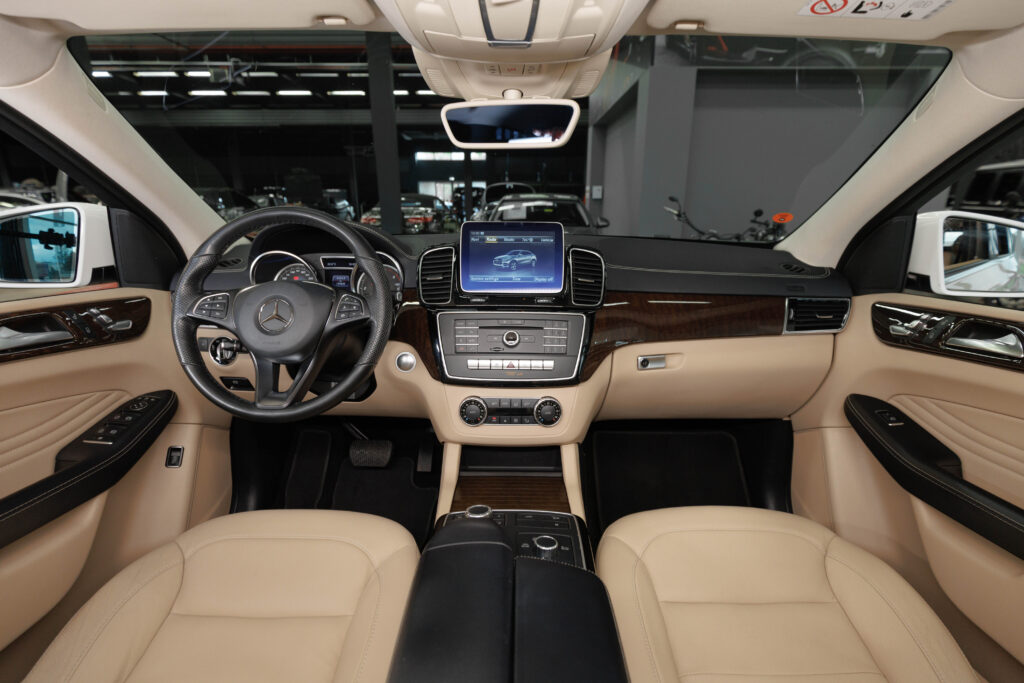 Mercedes-Benz GLE 350 D 4Matic - 11