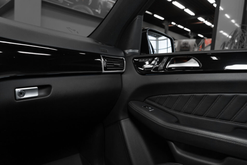 Mercedes-Benz GLS 350 D 4MATIC - 26
