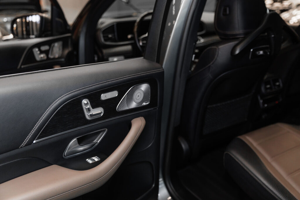 Mercedes-Benz GLS 400d 4Matic - 25
