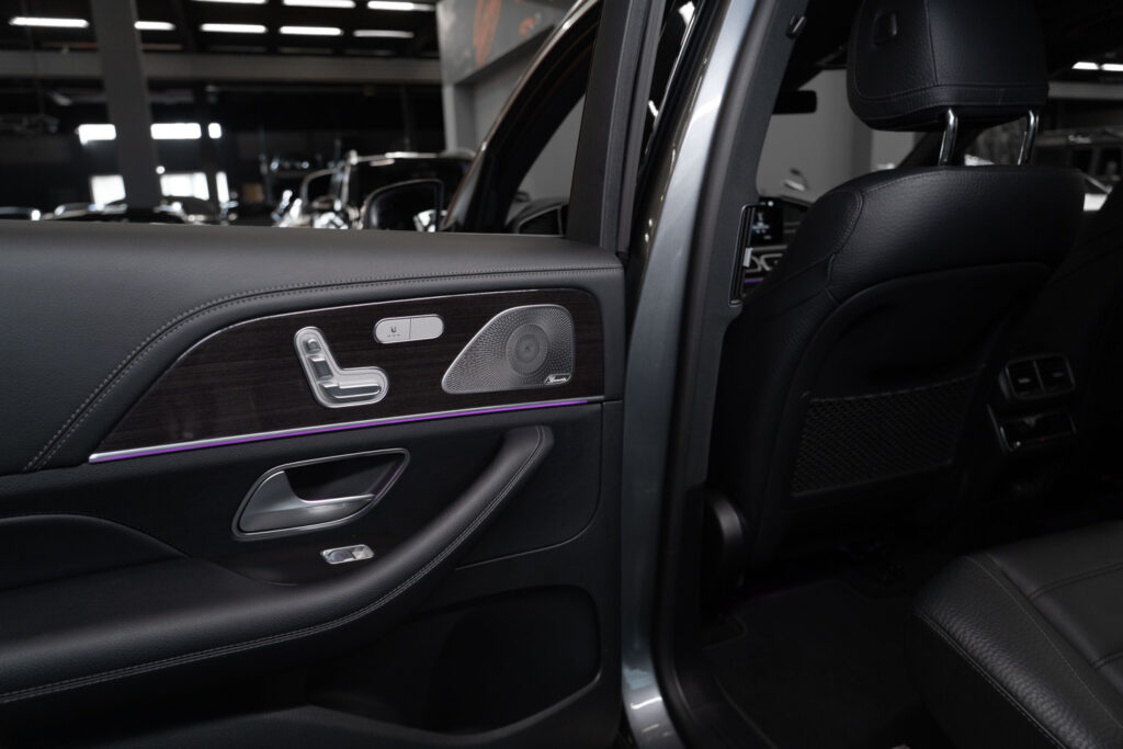 Mercedes-Benz GLS 400 D 4MATIC - 23
