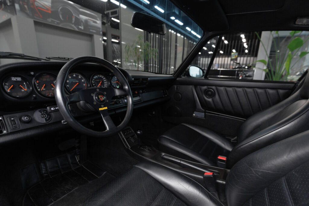Porsche 911 CARRERA - 11
