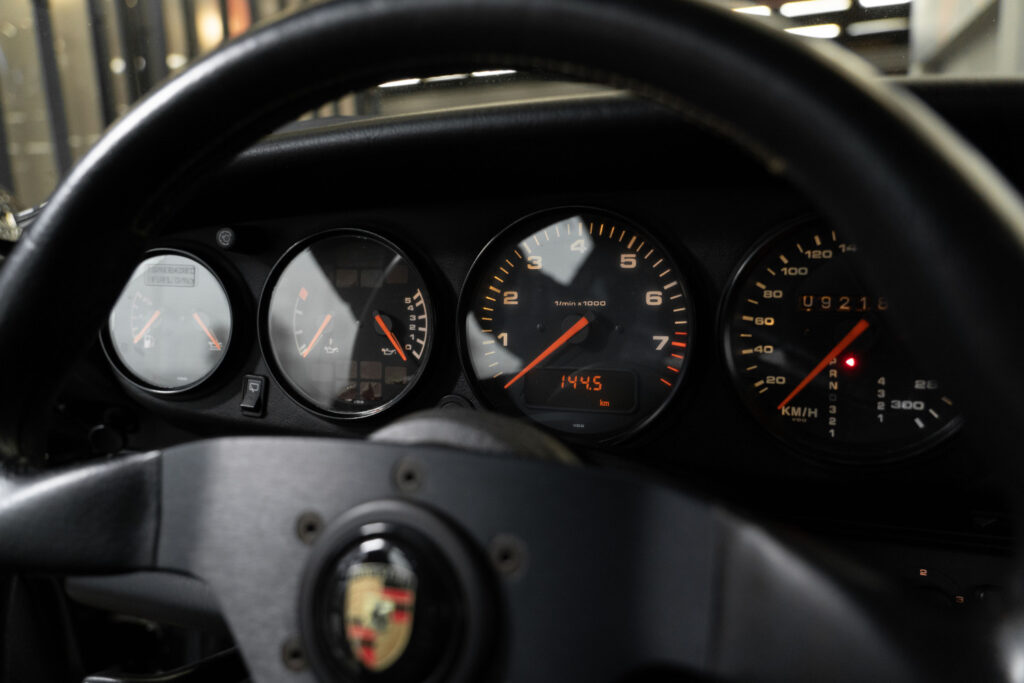 Porsche 911 CARRERA - 13