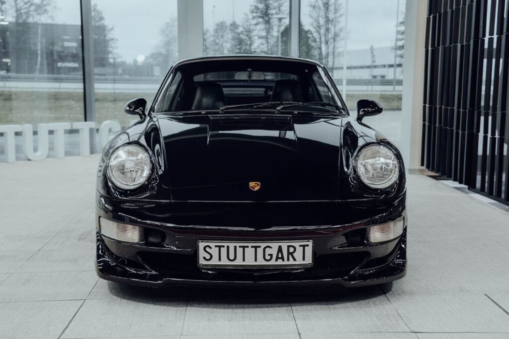 Porsche 911 CARRERA - 2