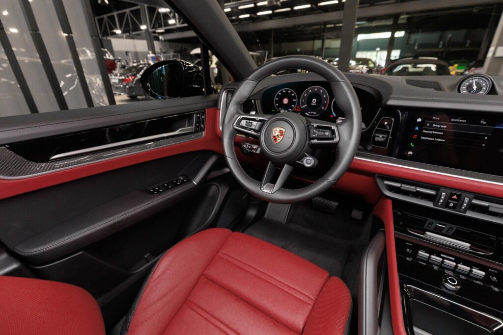 Porsche Cayenne - 11