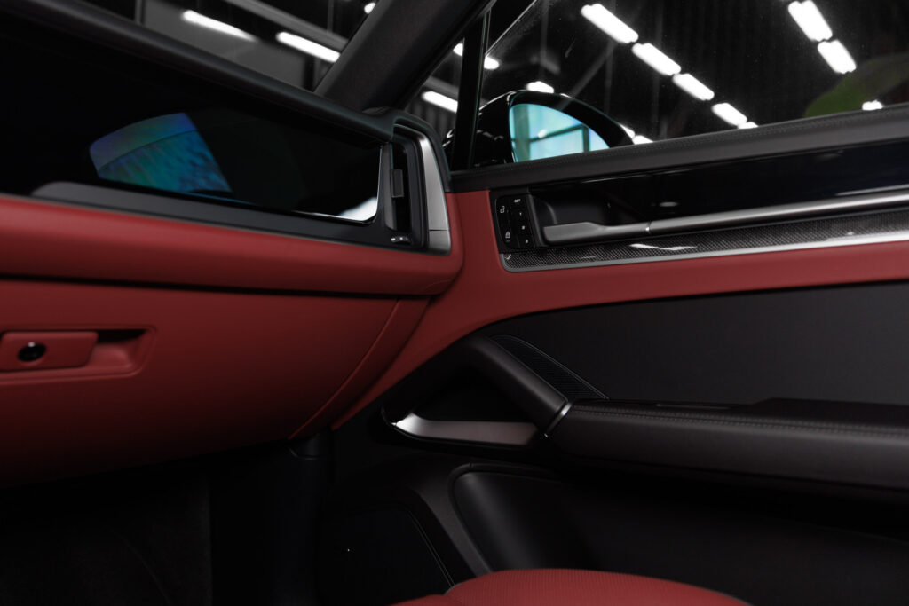 Porsche Cayenne - 17