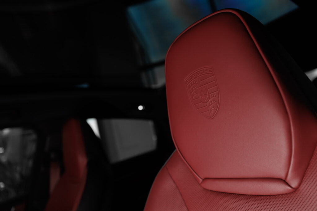 Porsche Cayenne - 20