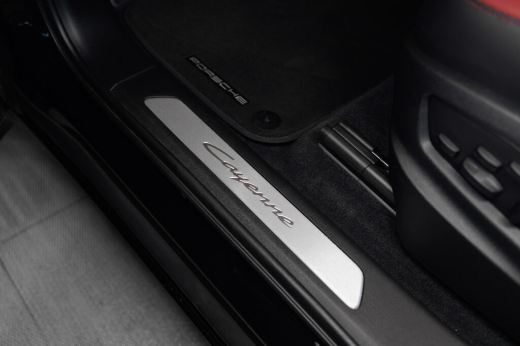 Porsche Cayenne - 27