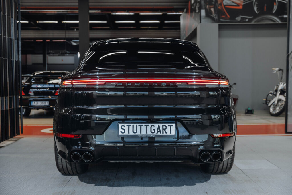 Porsche Cayenne - 5
