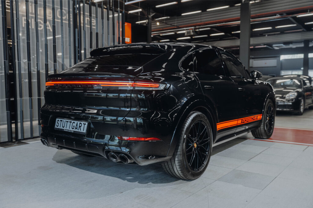 Porsche Cayenne - 6