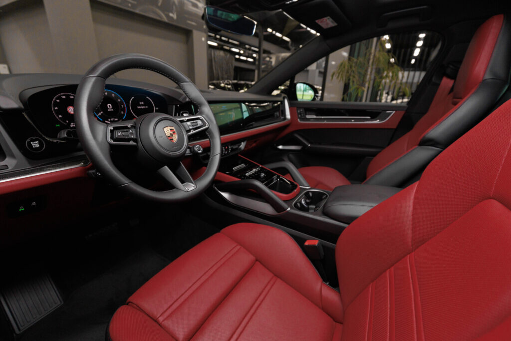 Porsche Cayenne - 9