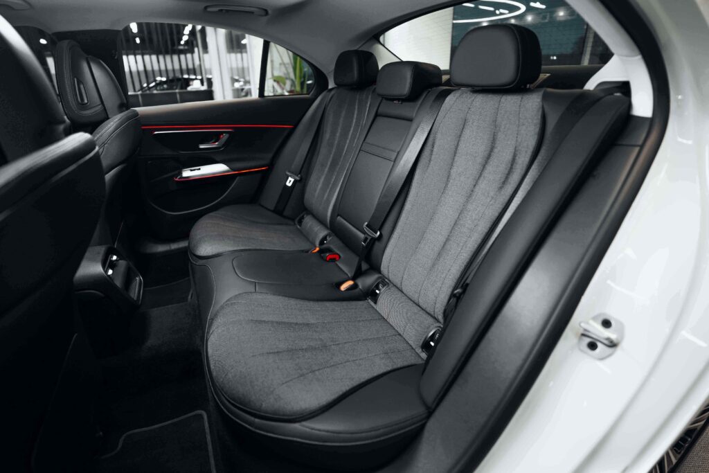 Mercedes-Benz E220d - 24