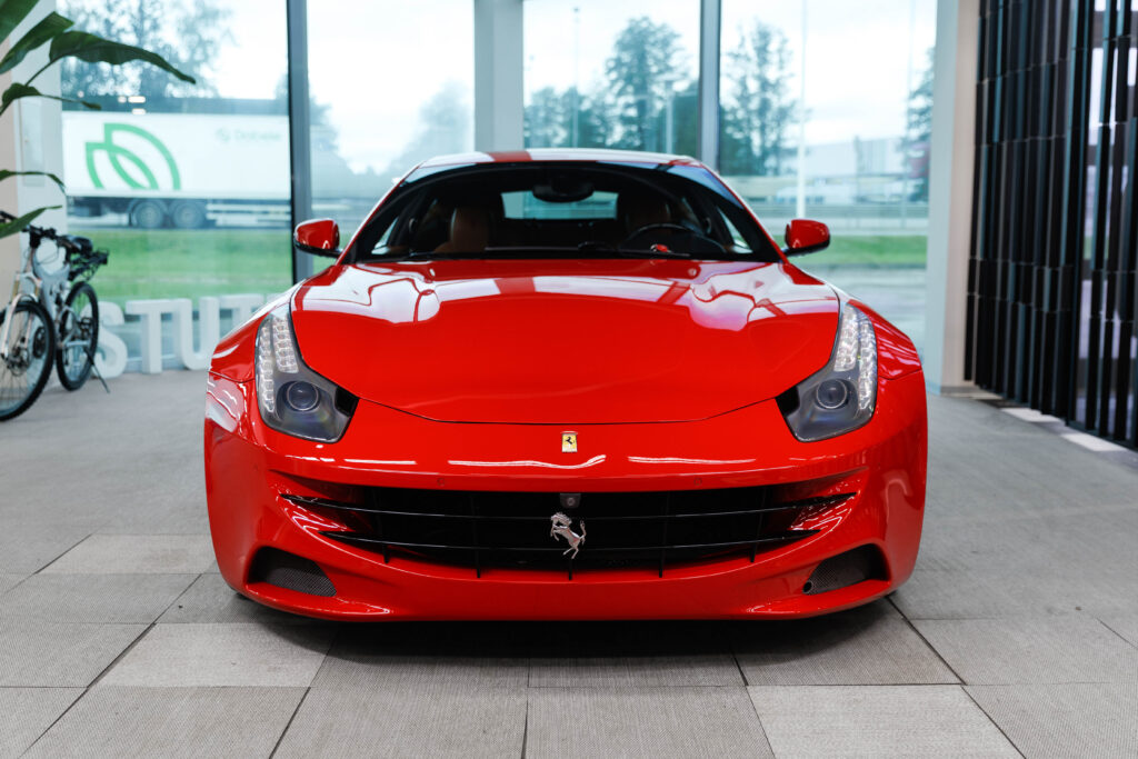 Ferrari FF - 2