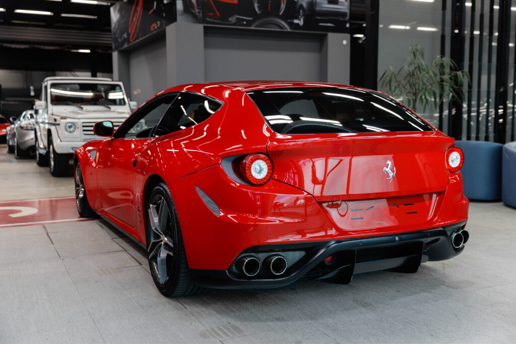 Ferrari FF - 4
