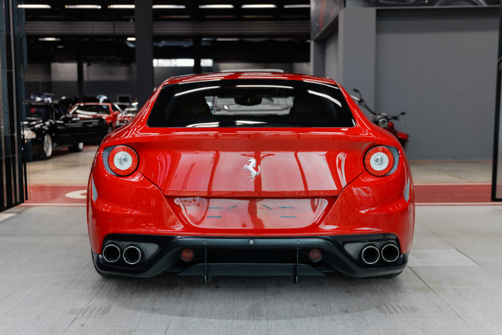 Ferrari FF - 5