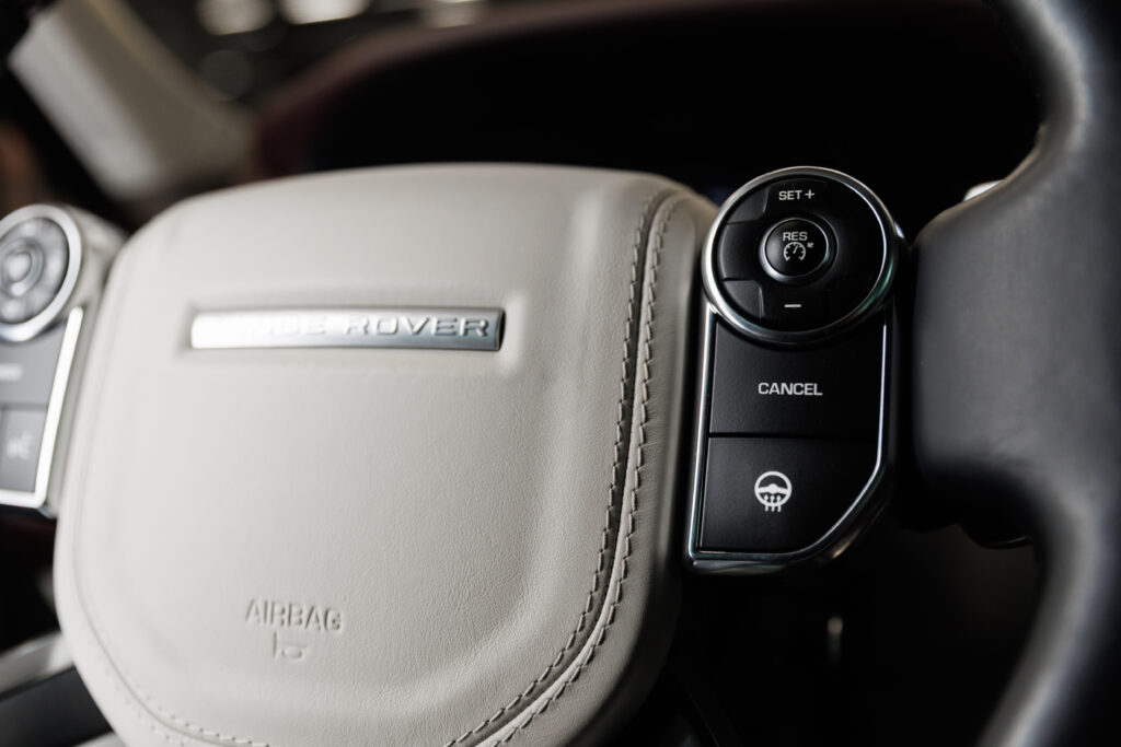 Land Rover Range Rover - 19