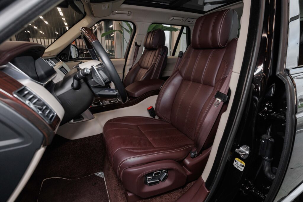Land Rover Range Rover - 25