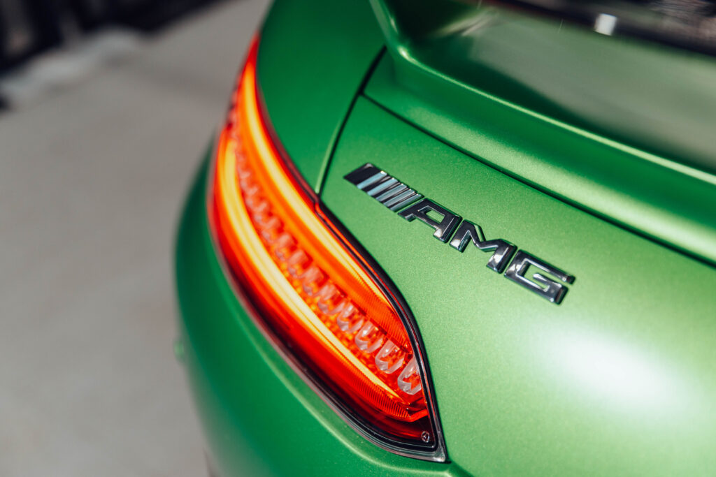 Mercedes-Benz AMG GT R - 11